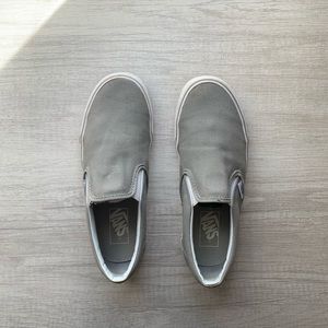LIGHT GRAY SLIP ON VANS